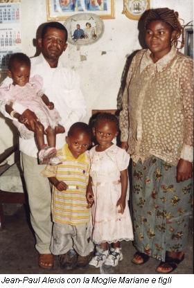 Jean Paul Alexis con la moglie Mariane e i figli